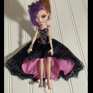 Ever After High 11" Poppy O'Hair Fashion Doll Mattel First Chapter 2012 Mattel